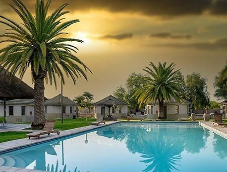 Kalahari Arms Hotel Khemsbok エクステリア 写真