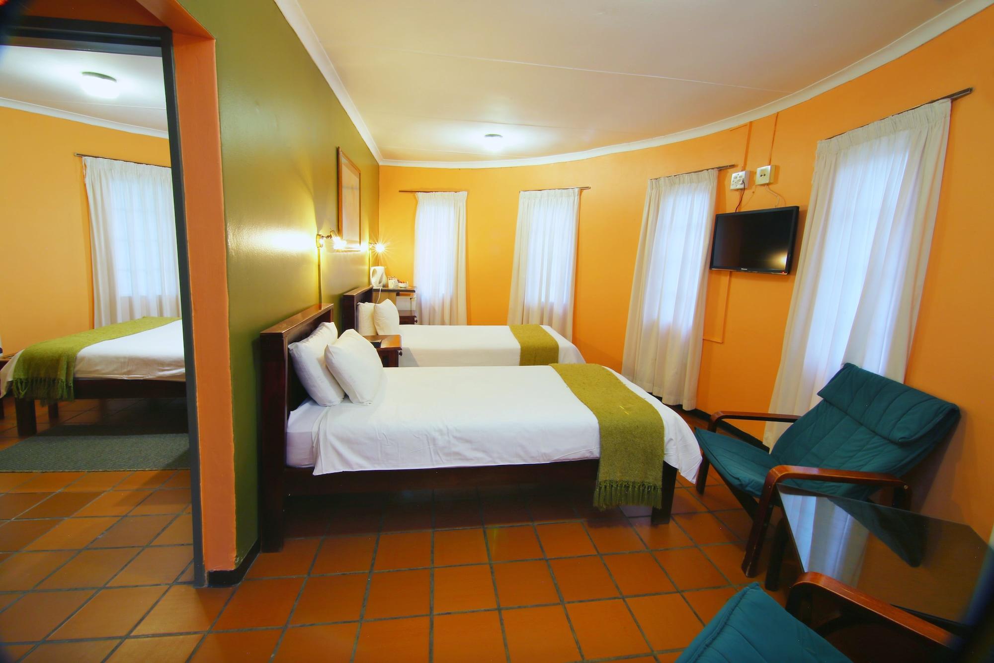 Kalahari Arms Hotel Khemsbok エクステリア 写真