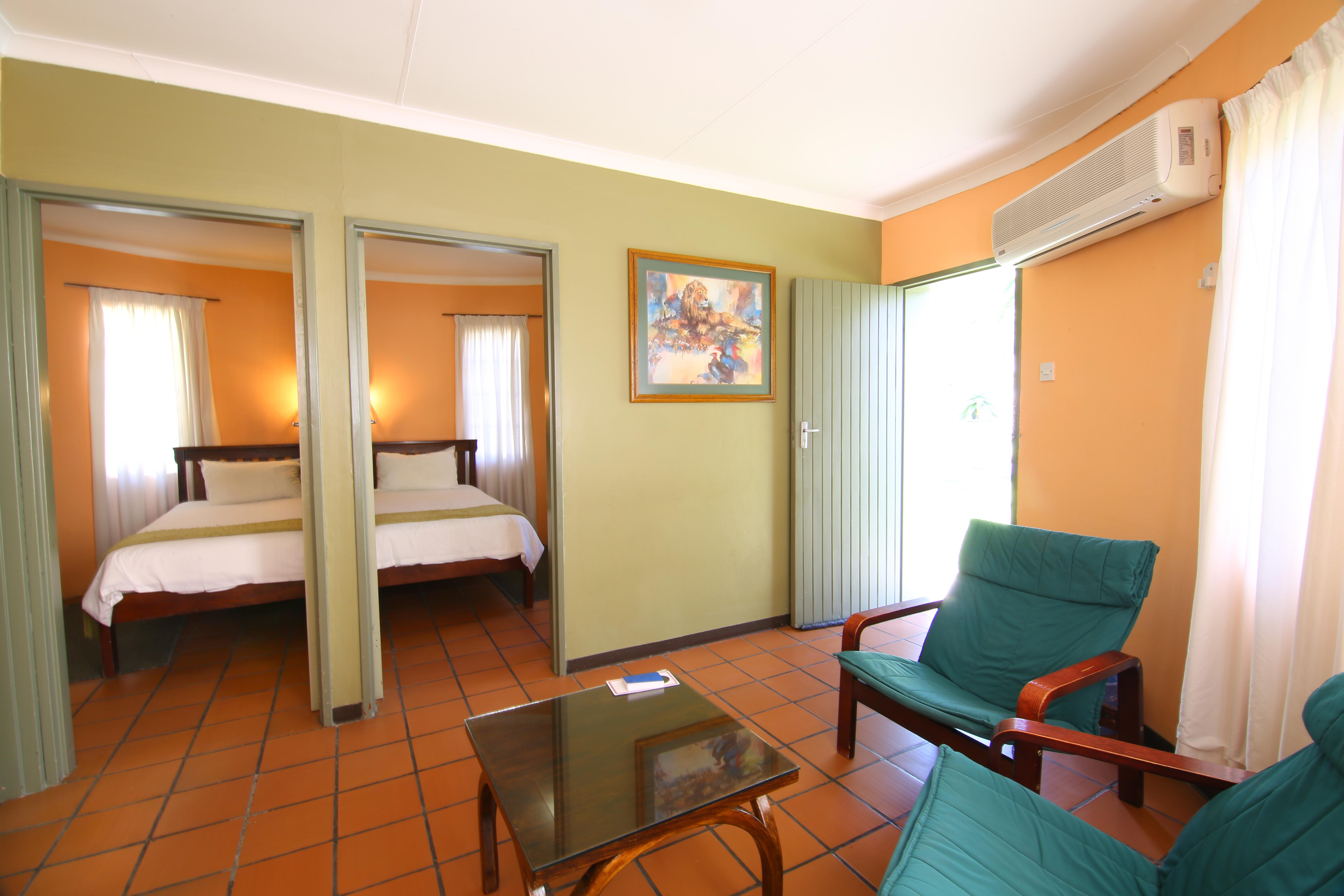 Kalahari Arms Hotel Khemsbok エクステリア 写真